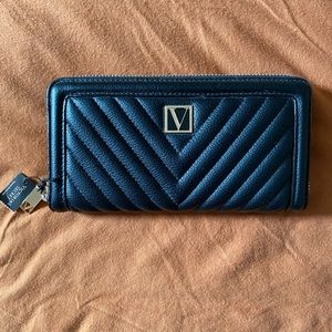 Large Continental Zip Wallet